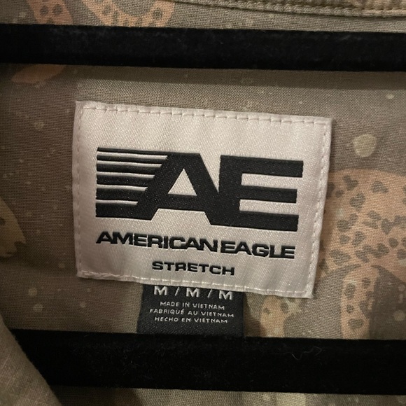 American Eagle button up - Picture 3 of 3